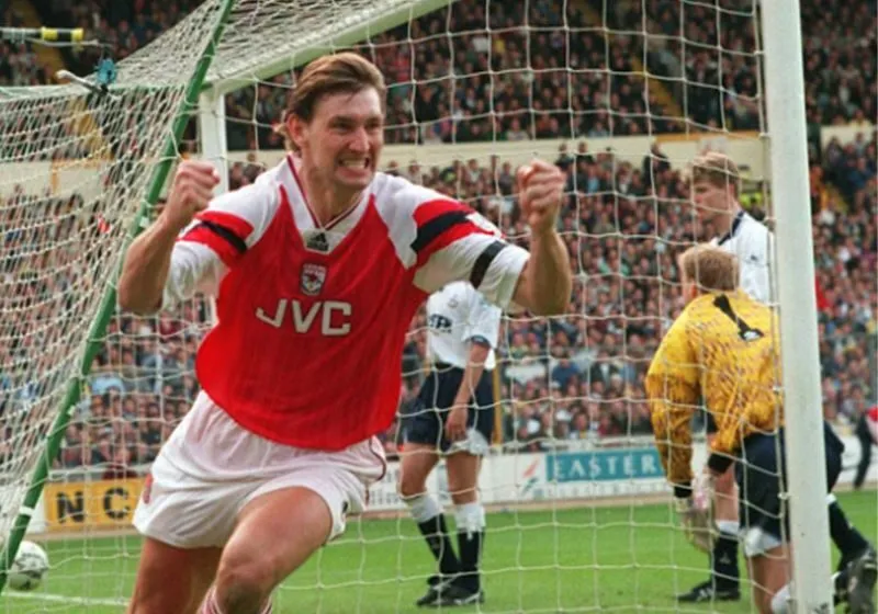 Phong cách thi đấu của Tony Adams